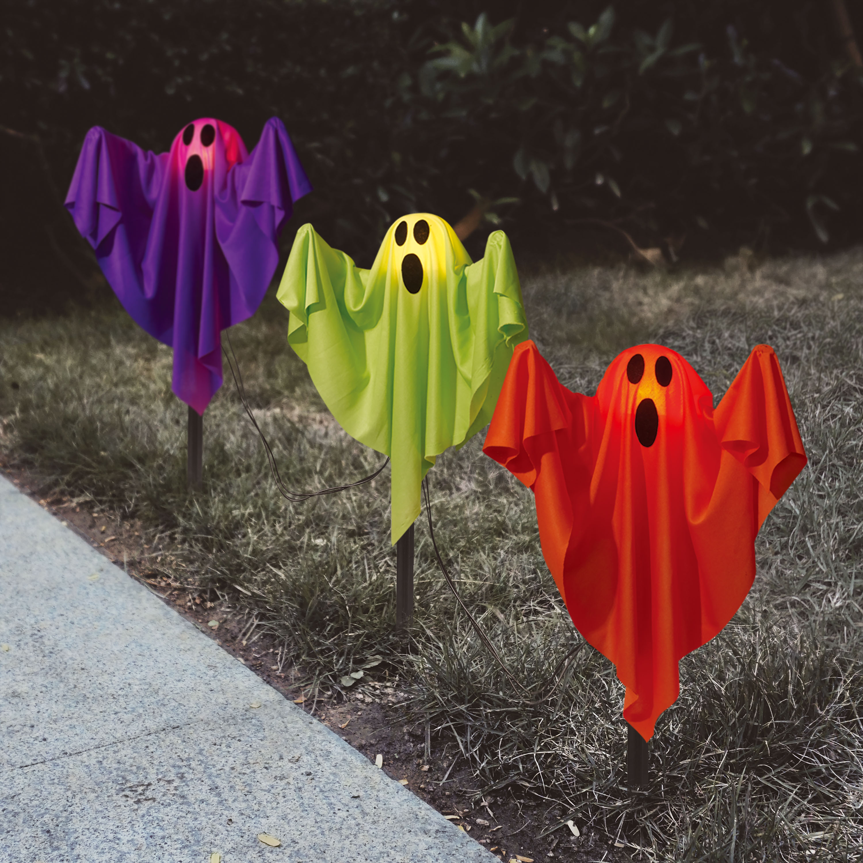Way to Celebrate Halloween 3-Piece Outdoor Fabric Light-up Ghost Lawn ...