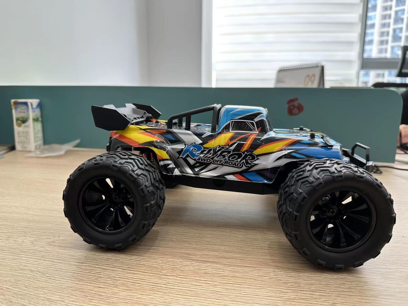MYDOVA Fastest Professional Racing RC Cars 40+KM/h-Remote Control 4WD 1:16 Off-Road Vehicle With 2 Batteries