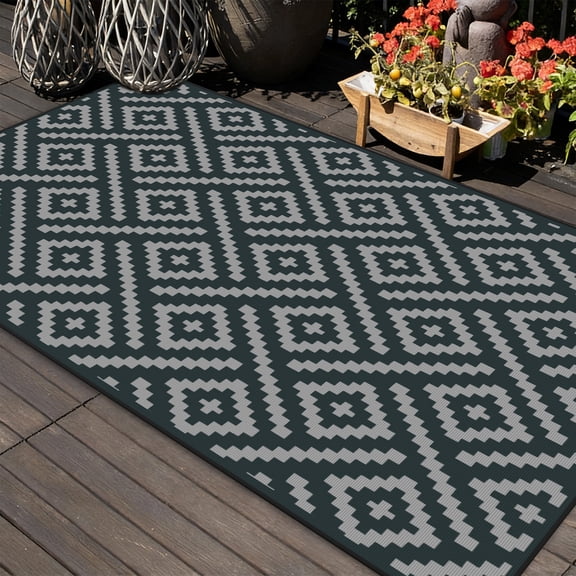 Uxcell 1-Pack Outdoor Rug, 4.9' x 3' Area Rug Polyester Outside Carpet for Patio/Porch/Balcony/Camping [Black/Grey]