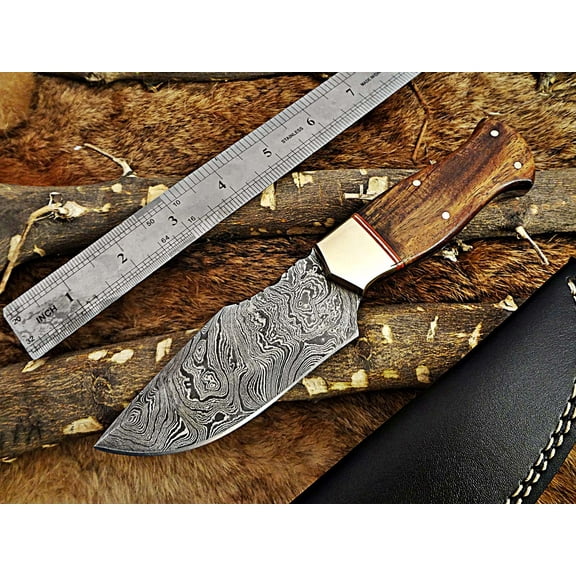 8" Long hand forged skining Knife, 4" full tang hand forged Damascus steel blade, Rose wood with Brass bolster, Cow hide Leather sheath