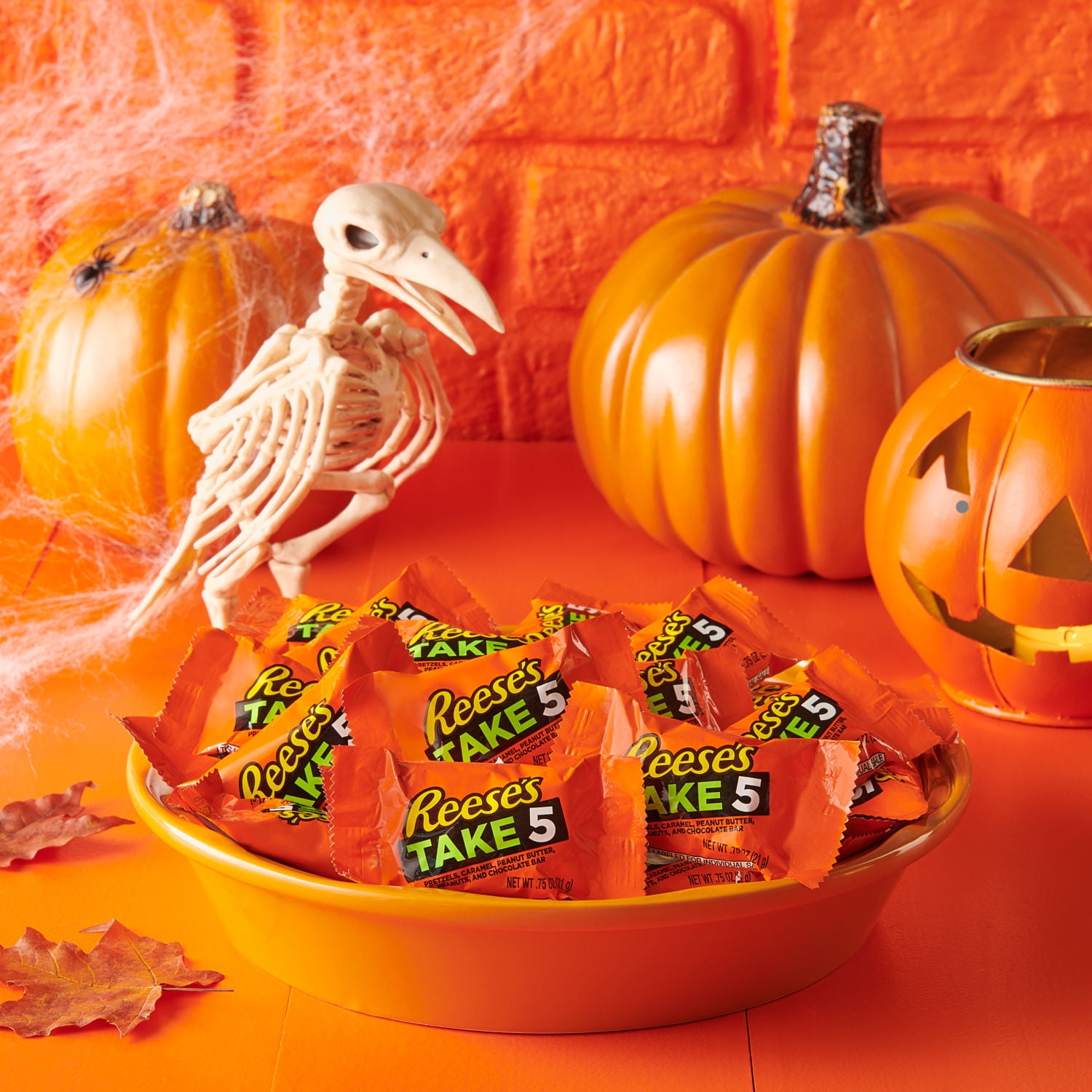 Reese's Take 5 Pretzel, Peanut and Chocolate Snack Size Halloween Candy, Bag 11.25 oz (Pack of 8)