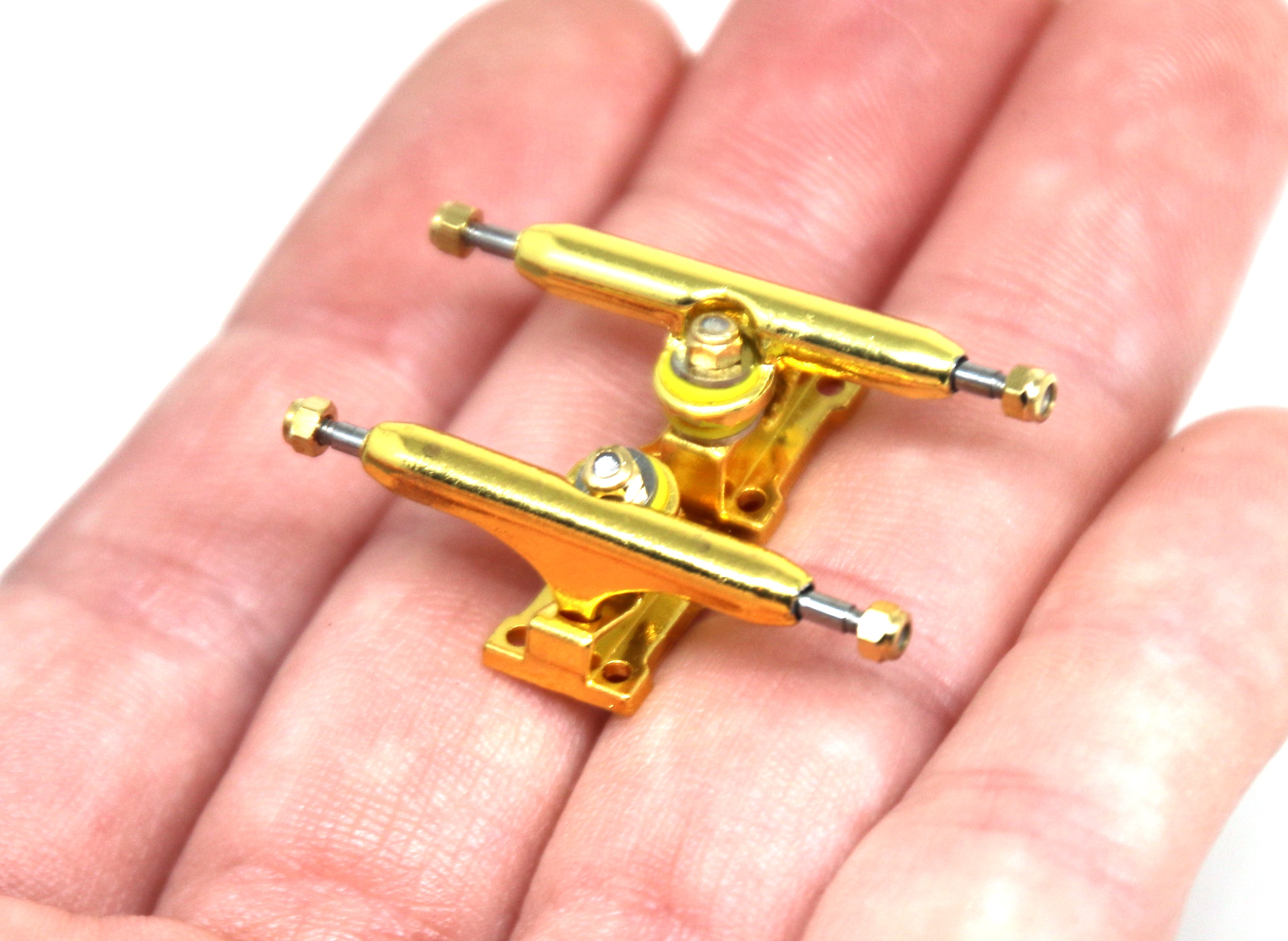 Teak Tuning 32mm Gold Fingerboard Trucks with Free O-Ring Tuning Kit 
