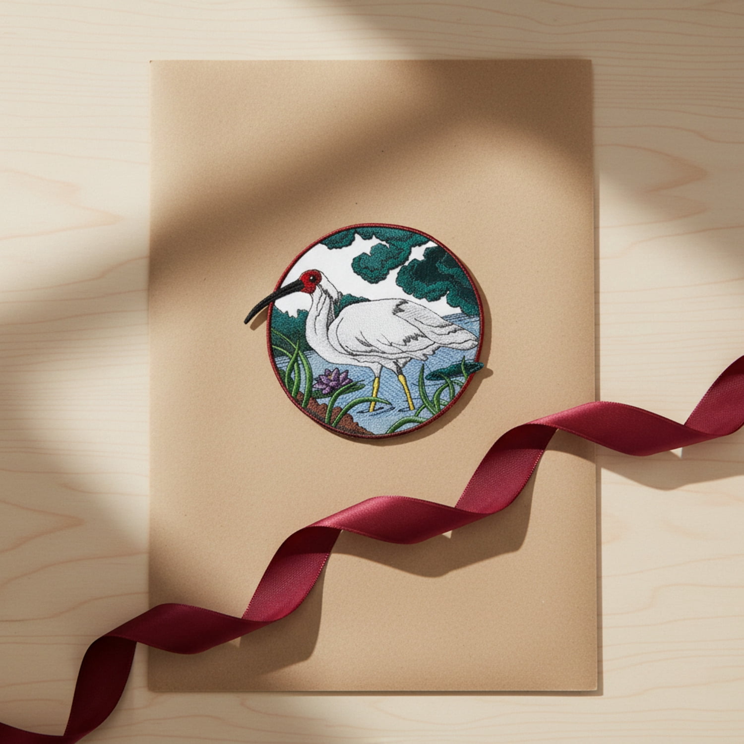Crested Ibis in Circle Embroidered Iron on/Sew Patch [6" X 6"]