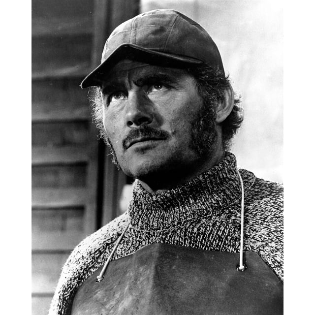 Robert Shaw in sweater & fishing apron as Quint from Jaws 4x6 inch