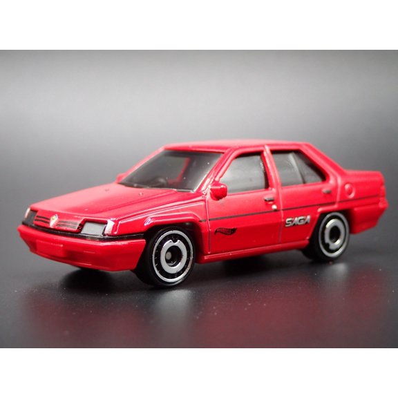 Open Box 1985-1992 PROTON SAGA 4 FOUR DOOR RED 1:64 SCALE DIORAMA DIECAST MODEL CAR