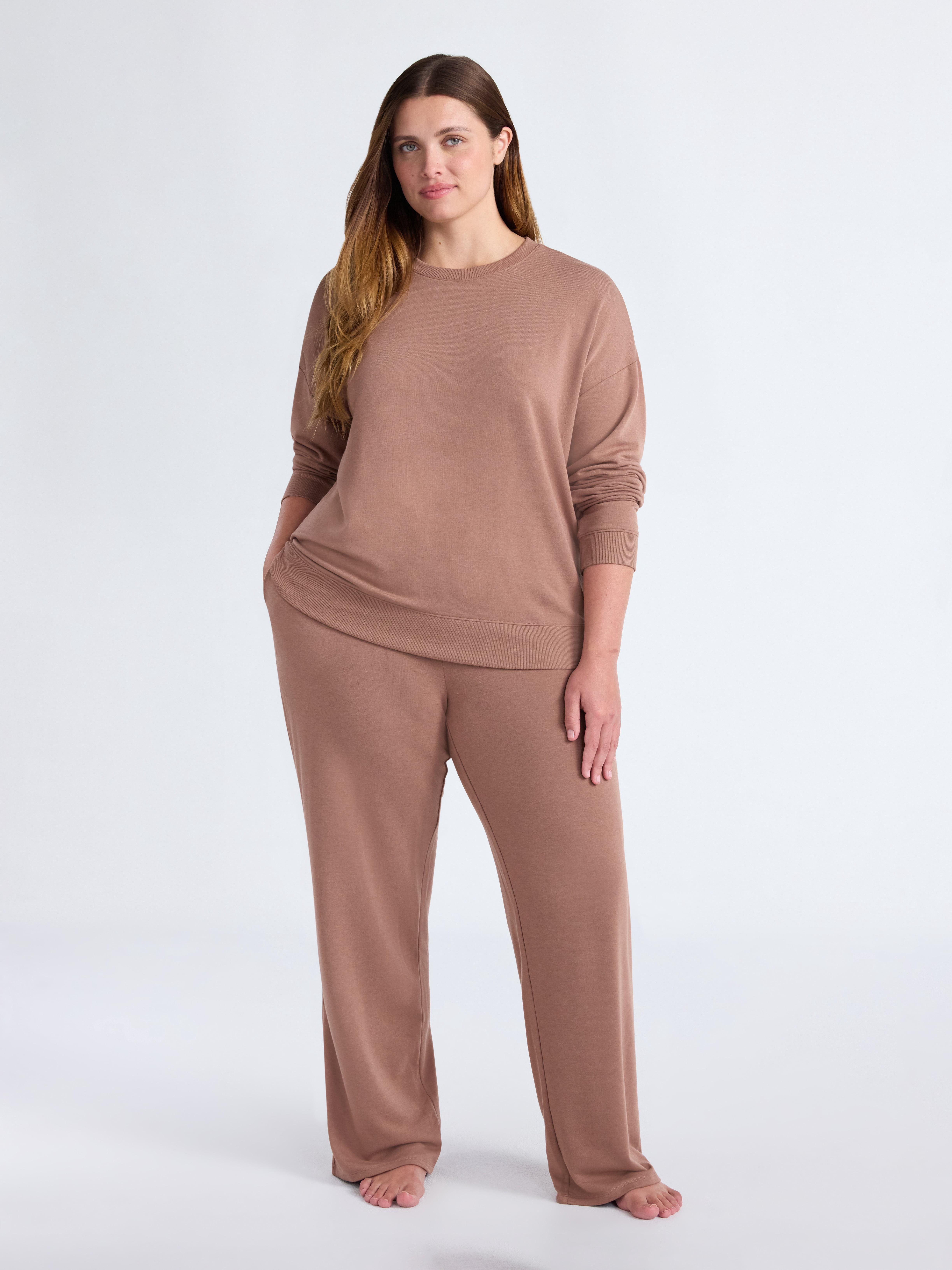 Joyspun Women's Fleece Long Sleeve Top and Straight Leg Pants Lounge Set, 2-Piece, Sizes XS-3X