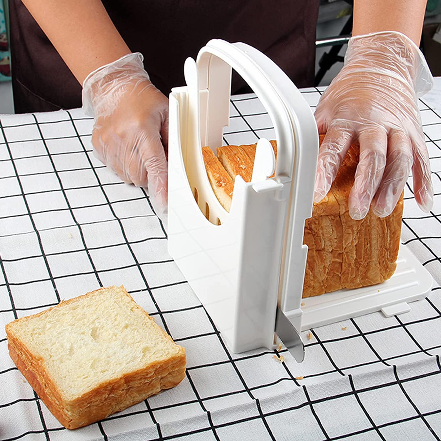 Bread Slicer for Homemade Bread Loaf Bagels, Bread Slicing Guide Easy to  Clean Flodable and Campact Bread Cutter without BPA