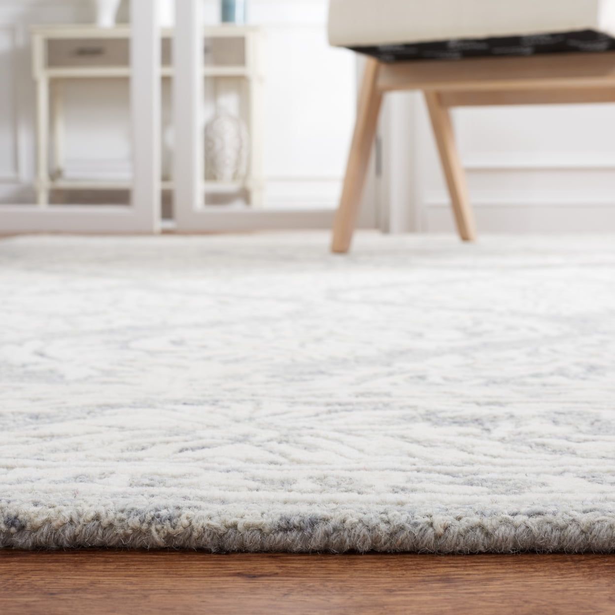 SAFAVIEH Metro Wayland Medallion Area Rug, Dark Grey/Ivory, 8' x 10'