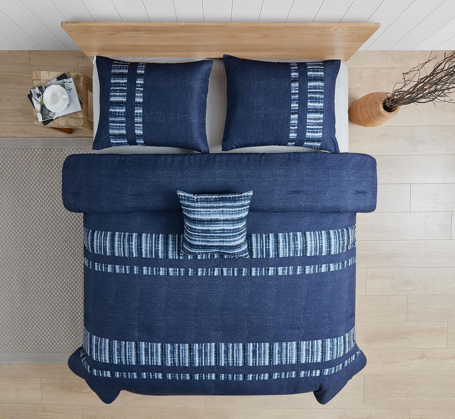 Asami Indigo 4 Piece Comforter Set Double/Queen