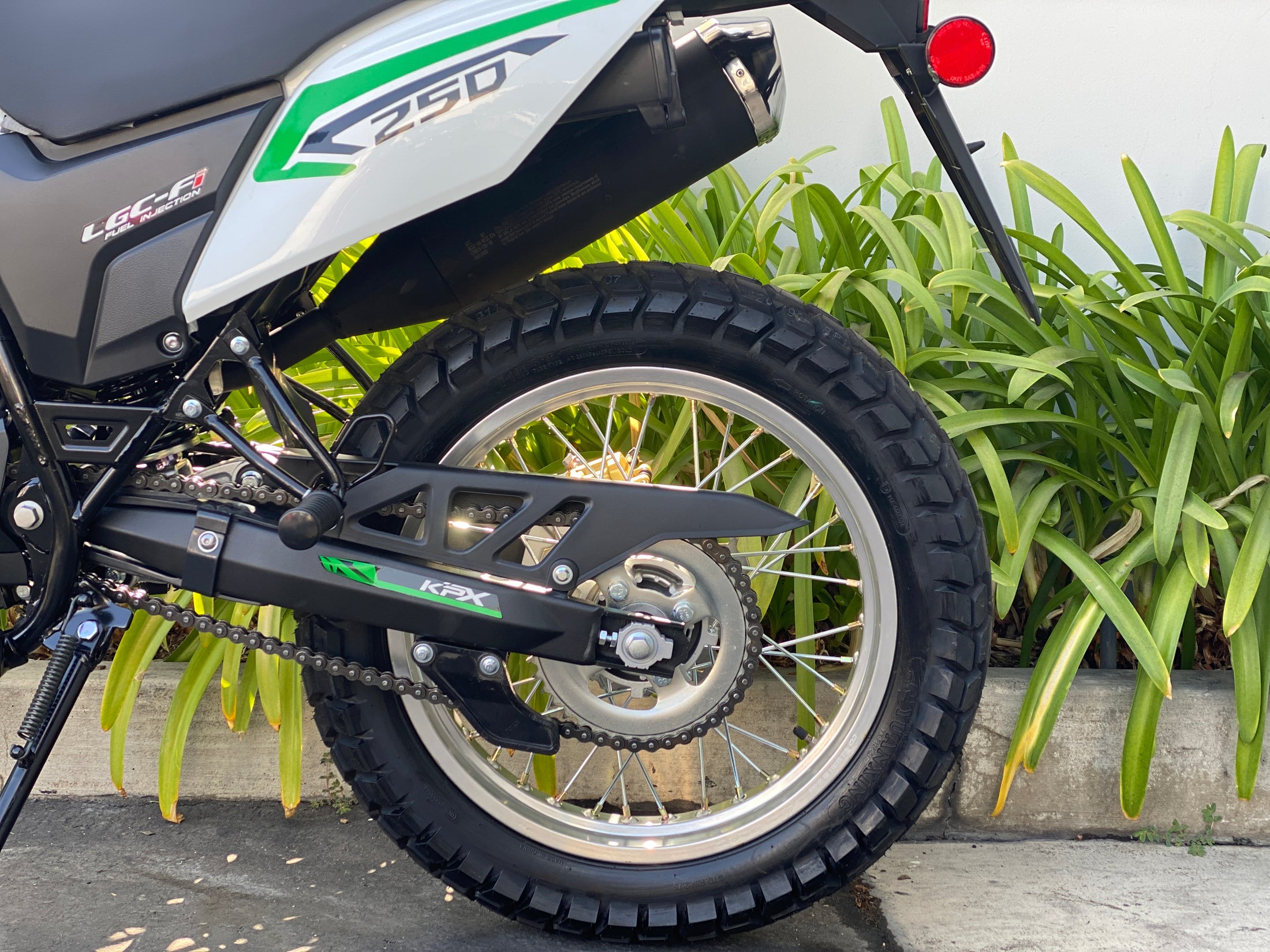 Lifan KPX 250 250cc Dual Sport Motorcycle Fuel Injected 6-Speed Street Legal