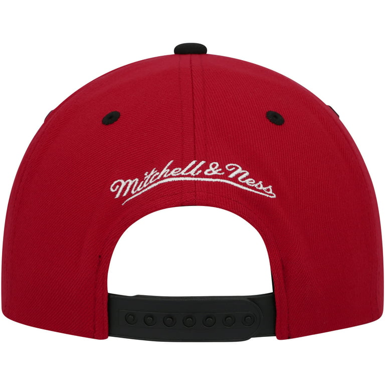 Men's Mitchell & Ness Red/Black Miami Heat Hardwood Classics Soul  Transcript Snapback Hat