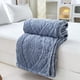 thumbnail image 3 of Manta suave y cálida | Manta de franela lavable y acogedora para regalo, suave, ideal para la siesta, para cama, decoración familiar, uso diario, manta de, 3 of 8