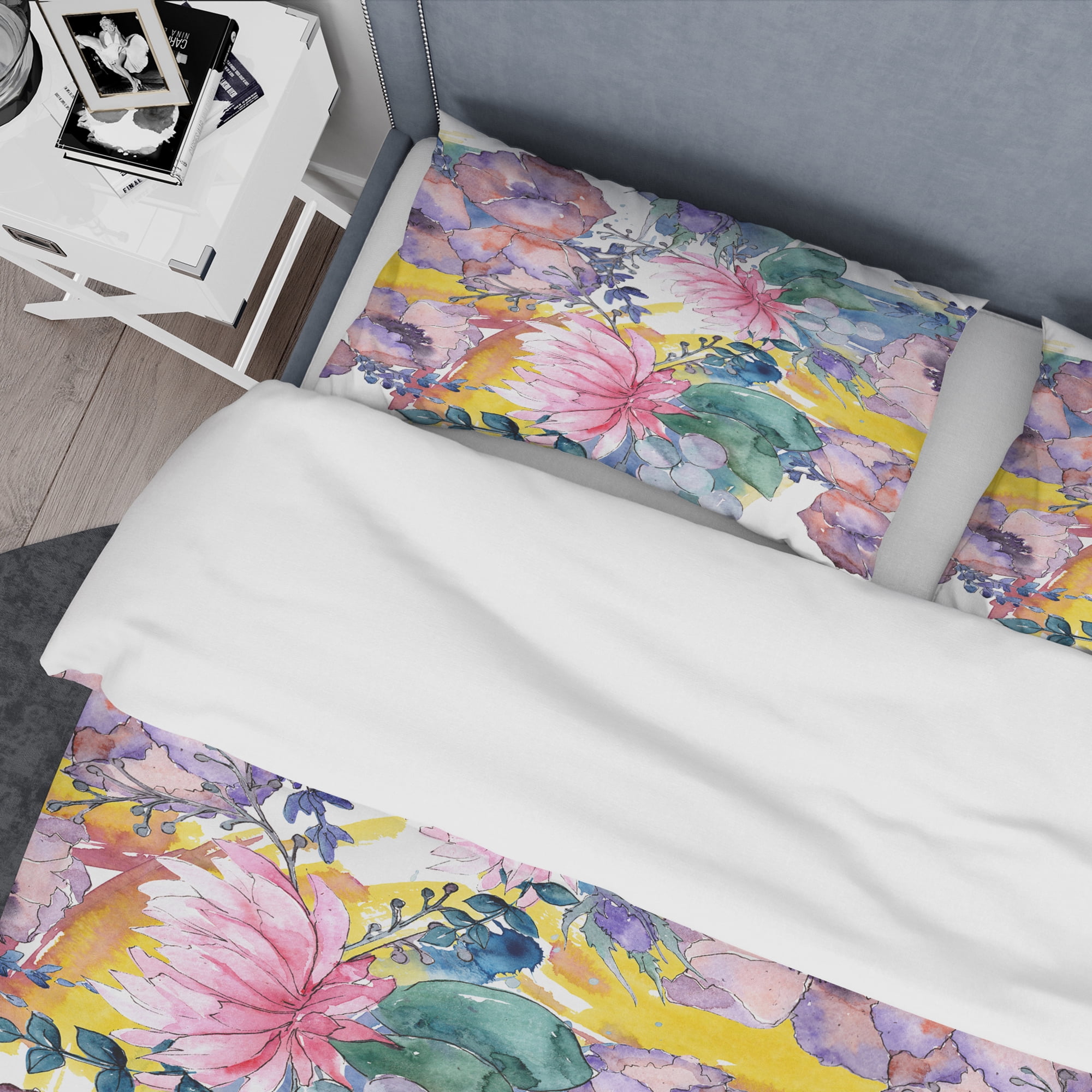 Designart 'Retro Floral Botanical V' Mid-Century Modern Duvet Cover Set