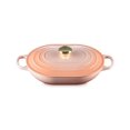 thumbnail image 1 of Cocotte ovalada de hierro fundido Le Creuset Signature de 3,75 qt, 1 of 5