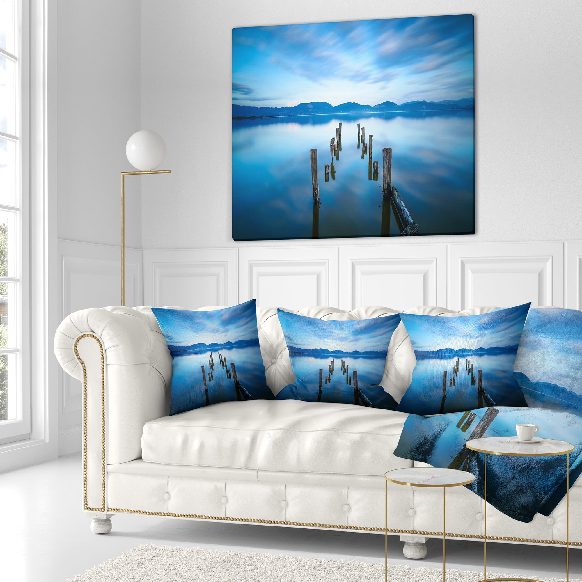 Designart Deep into the Sea Pier - Seascape Throw Pillow - 18x18