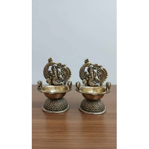 Set of 2 Brass Ganesha Diyas – Handcrafted Auspicious Lamps for Diwali Pooja