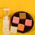 thumbnail image 4 of Molde de plástico para tarta de luna de 100 g con forma de rosa y forma cuadrada, cortador de galletas, herramienta para hornear para el Festival del Medio Otoño, 4 of 5