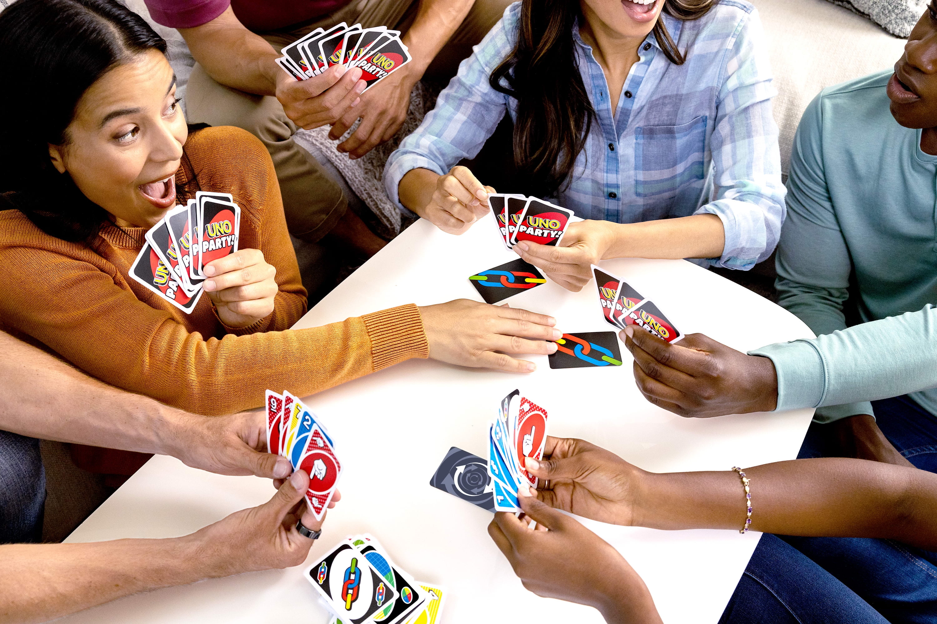 UNO Party Card Game for Large Groups, Kids, Adults & Family Nights, 6 to 14 Players Ages 7+ Years