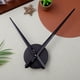 thumbnail image 4 of Reloj de pared grande de punto de cruz con agujas y manecillas, ideal para decorar el hogar en 3D, con mecanismo de cuarzo y accesorios (negro, sin batería)., 4 of 6