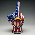 thumbnail image 2 of Estatua de pato Freedom Finger con bandera estadounidense de resina, 9 cm, 2 of 2