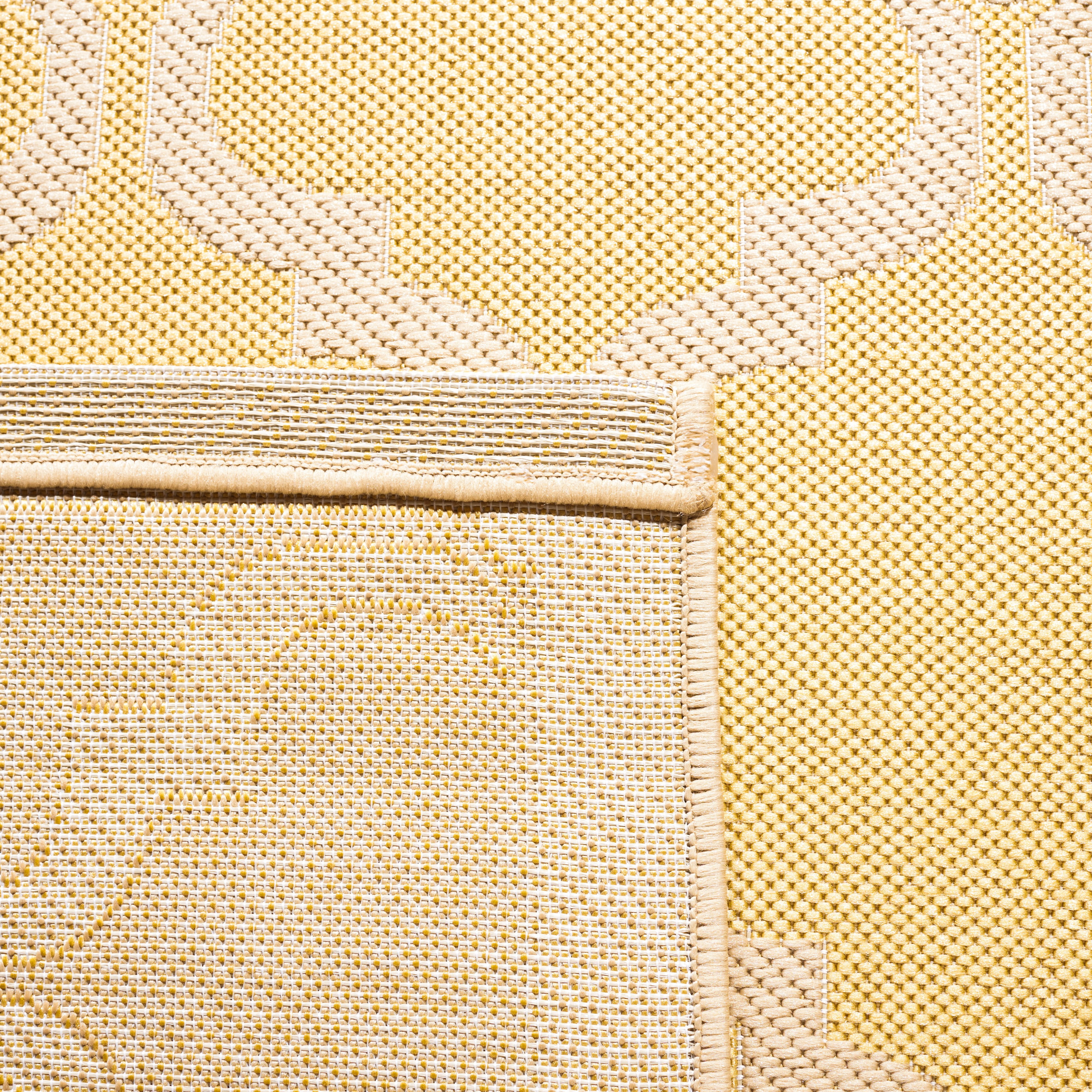 SAFAVIEH Courtyard Estelle Geometric Indoor/Outdoor Area Rug, Yellow/Beige, 4' x 4' Square