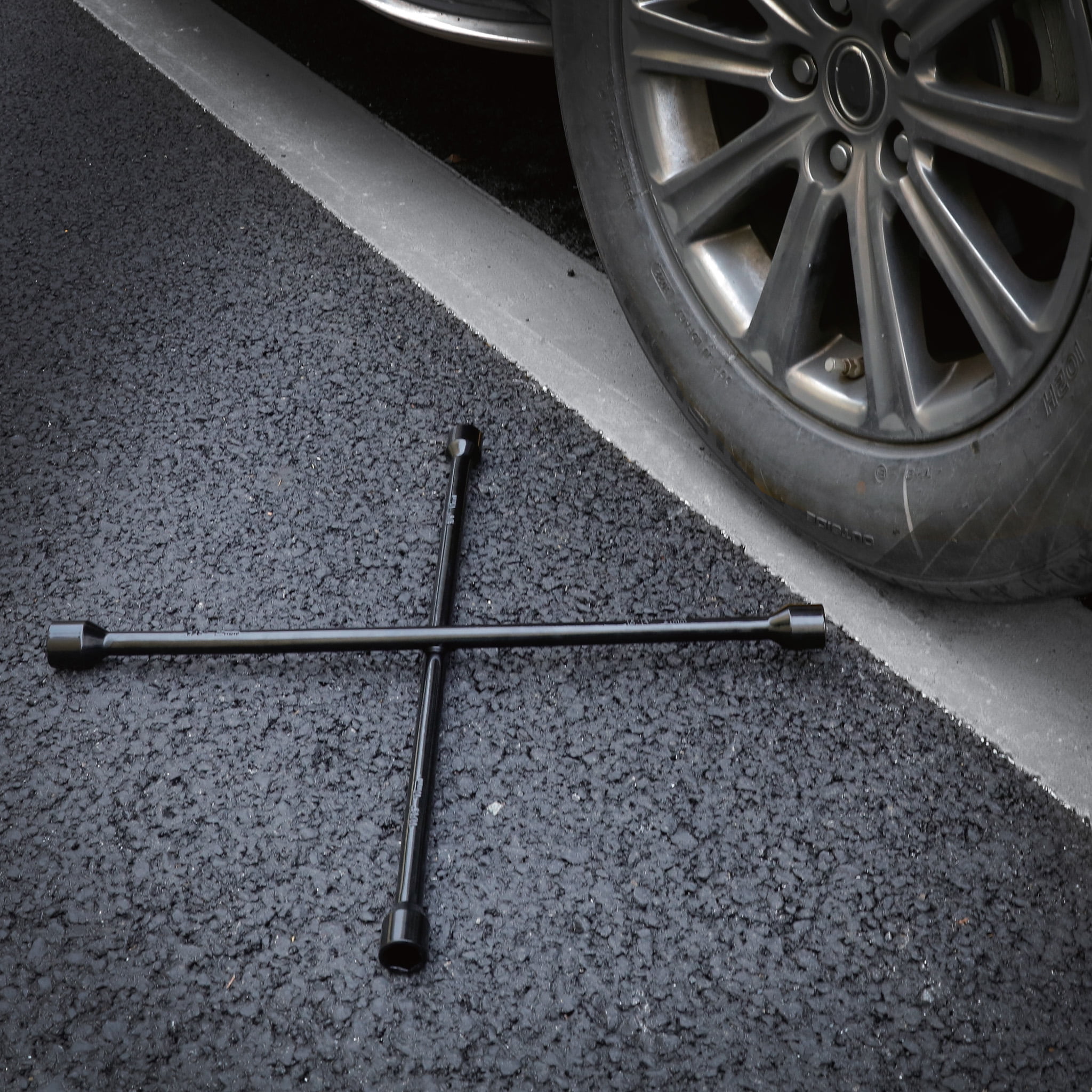 Hyper Tough Heavy Duty Lug Wrench, Carbon Steel, Tire Iron 20-inch, Black