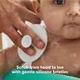 thumbnail image 4 of Kit de actualización para baño de bebé Frida Baby con enjuagador, cepillo y bombas de baño, 4 of 6
