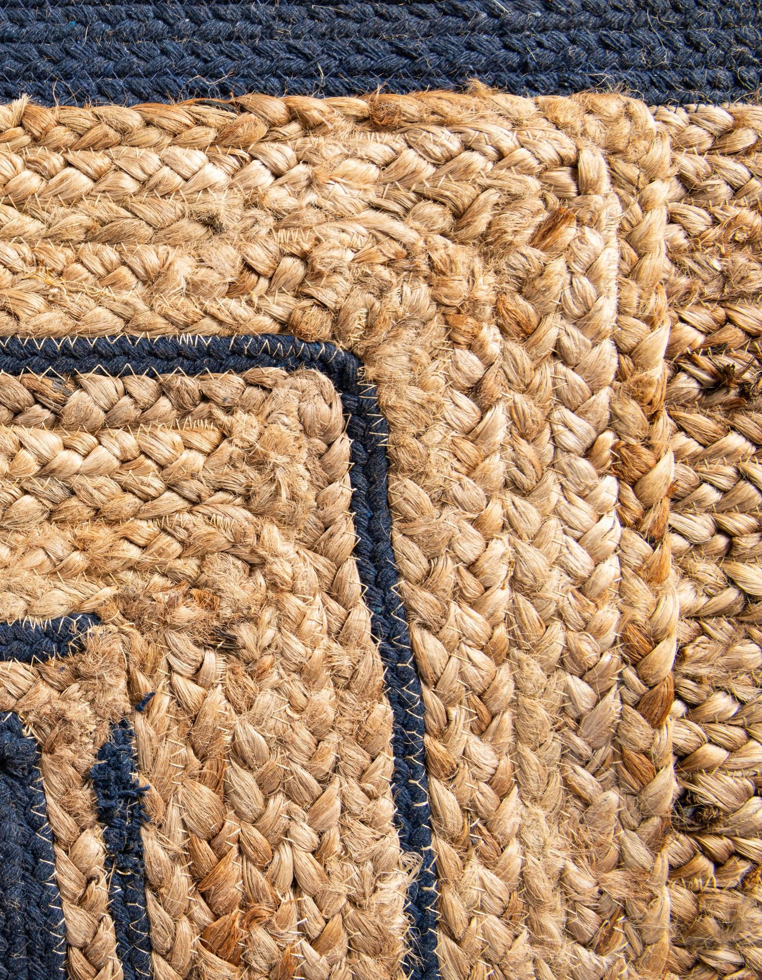 Unique Loom Braided Jute Collection Area Rug - Gujarat (9' x 12' 2" Rectangle Natural and Navy Blue/Navy Blue)