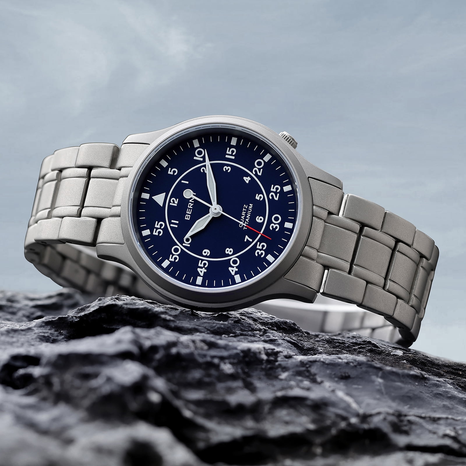 BERNY Titanium Watches for Men, Sport Military Men Watch with Japanese Quartz Movement, Super Luminous, Fashion Men's Field Watch, Casual 5ATM Waterproof Army Wristwatch, Blue