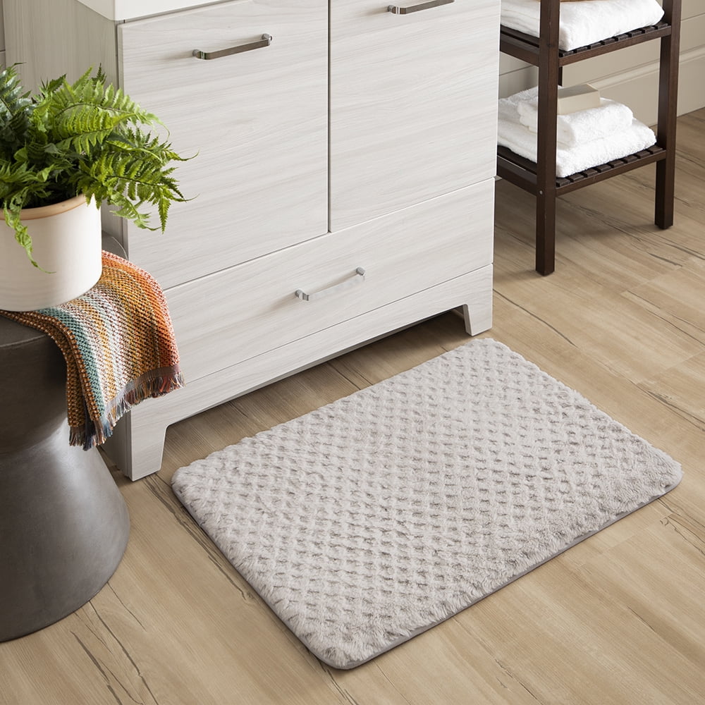 Mohawk Faux Fur Memory Foam Bath Rug, 18" x 27", Papyrus Beige Fur