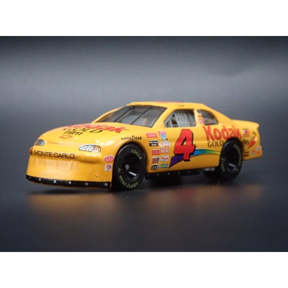(Open Box) 1998 CHEVY CHEVROLET MONTE CARLO 4 STERLING MARLIN NASCAR 1:64 SCALE DIECAST MODEL CAR