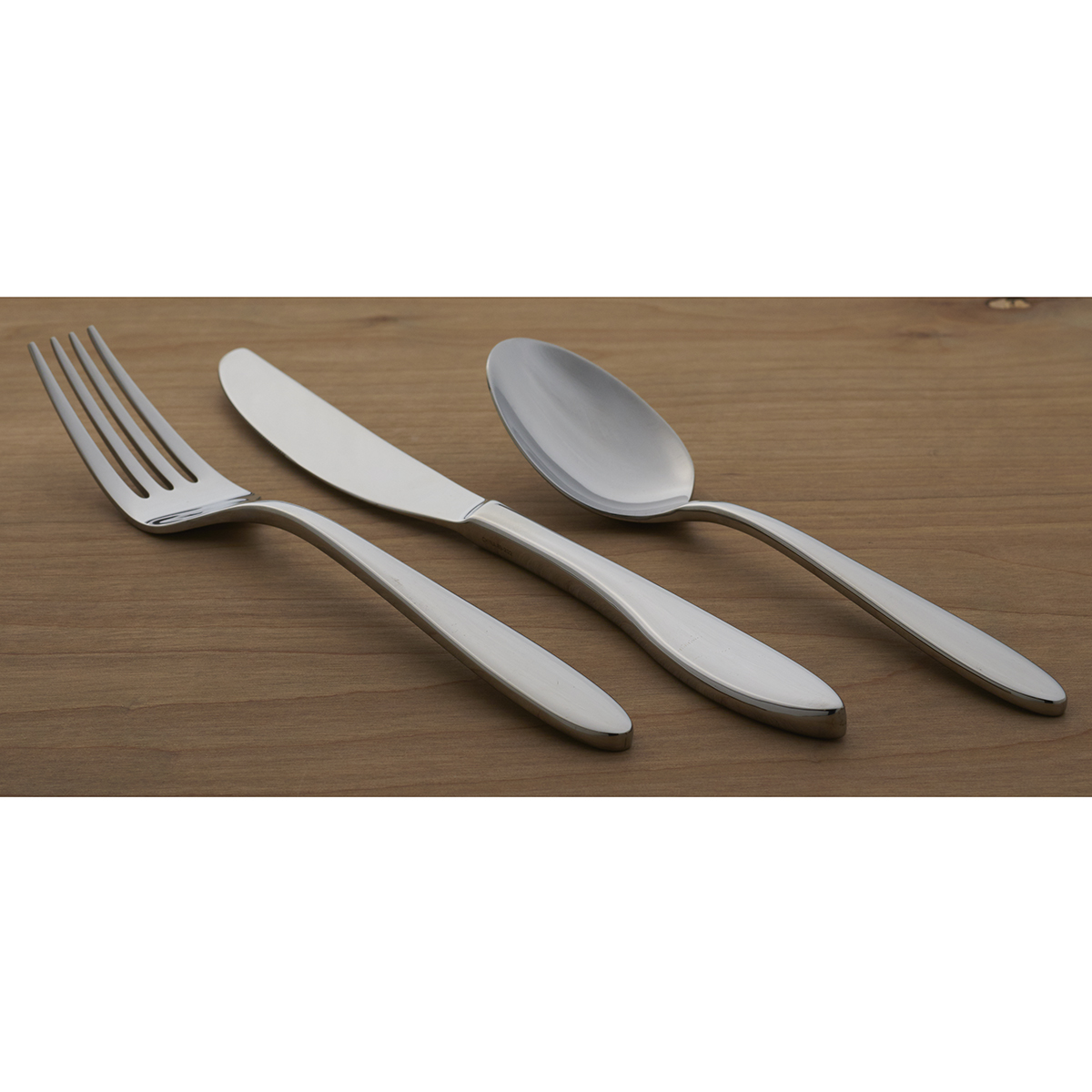 Oneida Solefield 45-Piece Flatware Set, Mirror Stainless photo 5