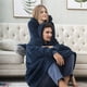thumbnail image 3 of Sudadera con capucha de polar de doble cara, cómoda y holgada, para otoño e invierno, manta gruesa y portátil, ropa de hogar para parejas, 3 of 5