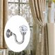 thumbnail image 3 of piezas de ganchos clásicos de cristal para sujetar cortinas con borlas de metal montadas en pedestal, 3 of 5