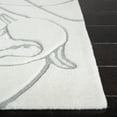thumbnail image 3 of SAFAVIEH Fifth Avenue Lorrin Animal Area Rug, Ivory, 5' x 8', 3 of 8