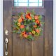 thumbnail image 4 of Corona para la puerta principal. Corona floral decorativa para la decoración del hogar y celebraciones estacionales., 4 of 6