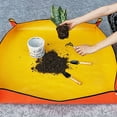 thumbnail image 2 of Yuarrent Estera de plantación reutilizable plegable impermeable Oxford tela Pad portátil a prueba de fugas flores plantas cojín esteras Jardín y Patio Naranja 50 cm * 50 cm, 2 of 6