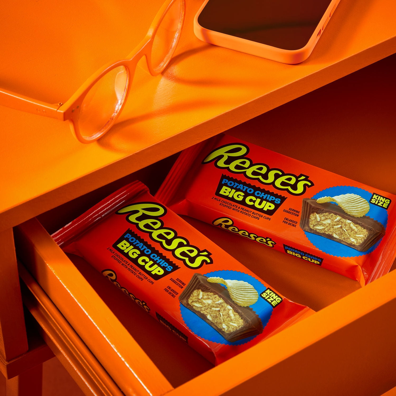 Reese's Big Cup with Potato Chips Milk Chocolate King Size Peanut Butter Cups Candy, Pack 2.6 oz