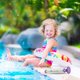 thumbnail image 2 of Aspersor de Agua Juguete de Agua al Aire Libre Material Plástico Duradero Adecuado para Adolescentes y Adultos Juegos de Verano en la Piscina, 2 of 5