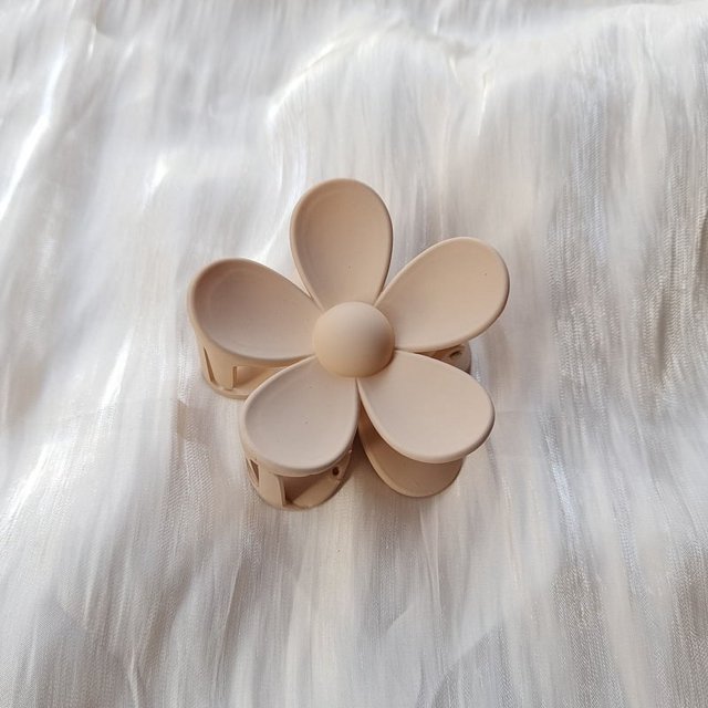 Pinza para el pelo con forma de flor esmerilada de color caramelo de verano para mujer