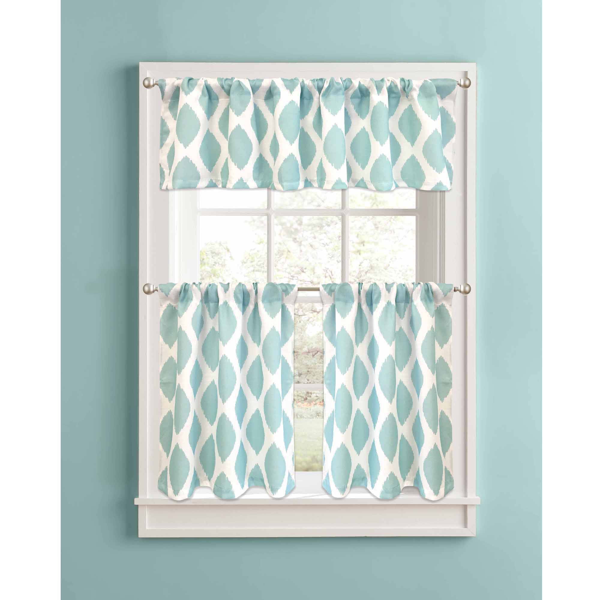 Featured image of post Light Green Kitchen Curtains : Dress up your windows and create a picturesque kitchen setting with the help of our beautiful kitchen window curtains!