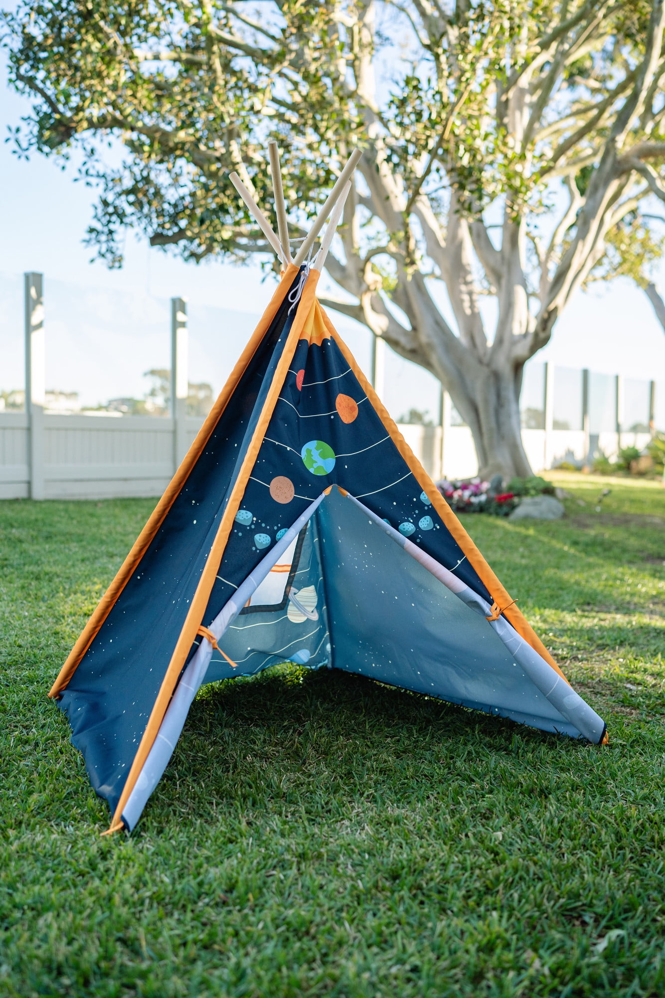 Pacific Play Tents 31602 Out Of This World Teepee Kids Camping Indoor/Outdoor Play
