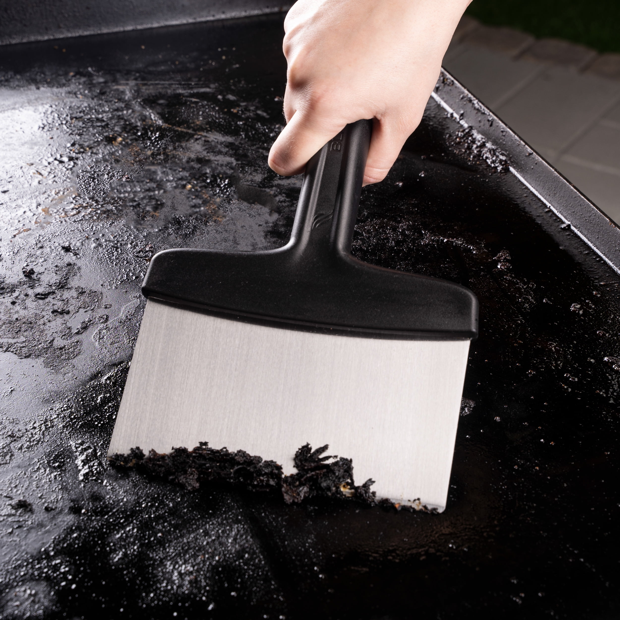 Blackstone 8 Piece Griddle Cleaning Kit Works on Hot or Cold Surfaces