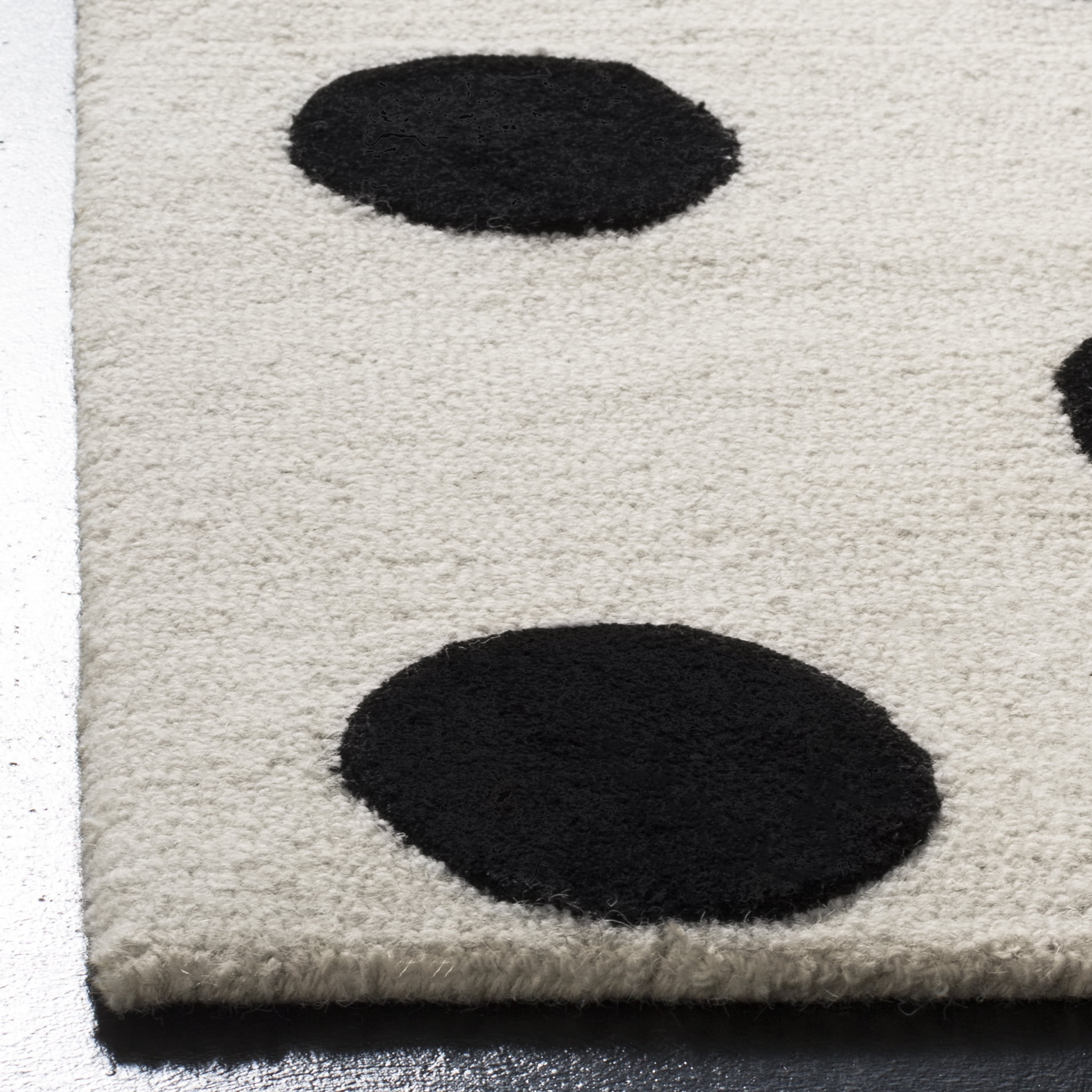 Safavieh Kids Polka Dots Area Rug or Runner