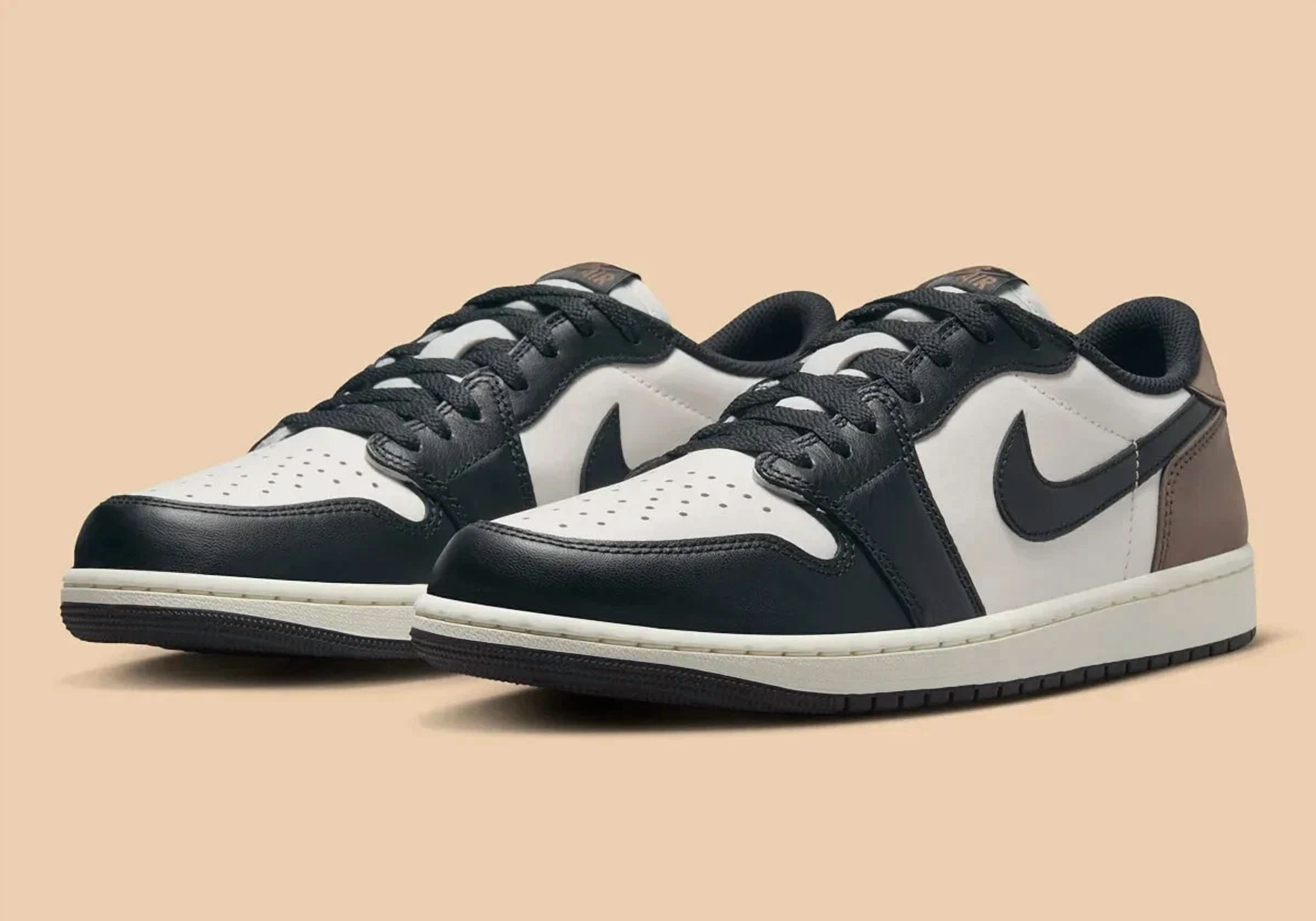 Nike Air Jordan 1 Retro Low OG Mocha GS Sizes CZ0858-102