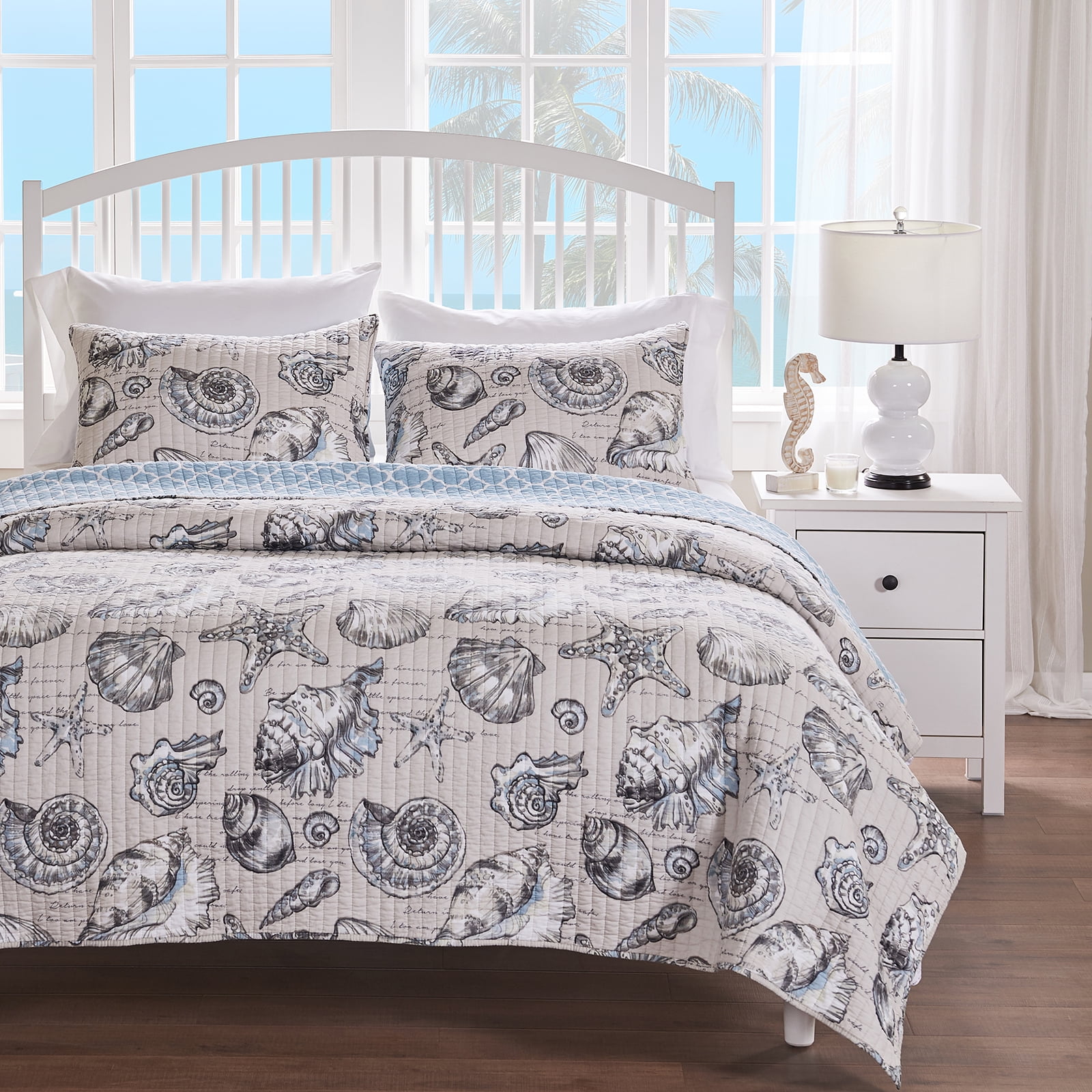 Barefoot Bungalow Cruz Linen Coastal Quilt and Pillow Sham Set