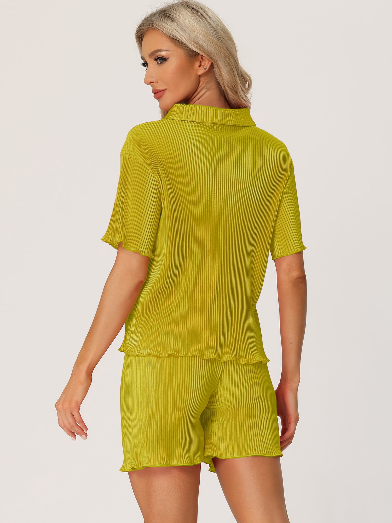 DARING DIVA Women's 2-Piece Short Sleeve Button Down Shirt and Shorts Set XS Green