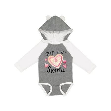 

Inktastic Gigi s Little Sweetie with Pink Heart Cookie Gift Baby Boy or Baby Girl Long Sleeve Bodysuit