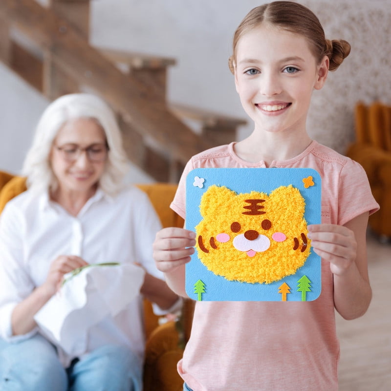 DIY Embroidery Doll Set, 4pcs Cute Cartoon Animal Sewing Craft Kit Sewing Projects Yarn Board (Panda + Cat + Tiger + Monkey)