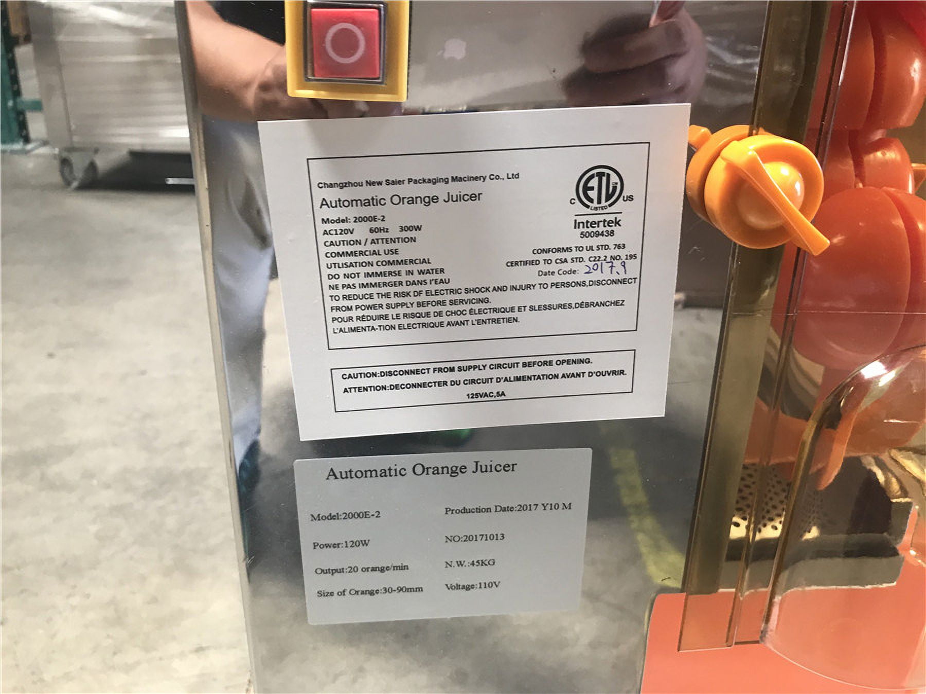 NSF Commercial Orange Juicer Squeezer Extractor Machine  110V Automatic Orange Extractor